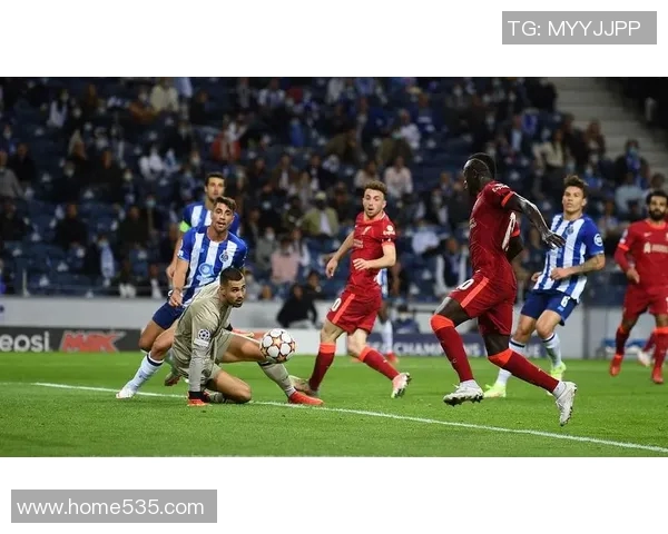 鹿斯巴达与格拉夫夏普的激烈对决揭示了荷甲联赛的竞争魅力与球队实力较量